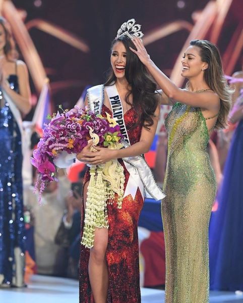 Hoa hậu Philippines - Catriona Gray trở thành tân Hoa hậu Hoàn vũ.