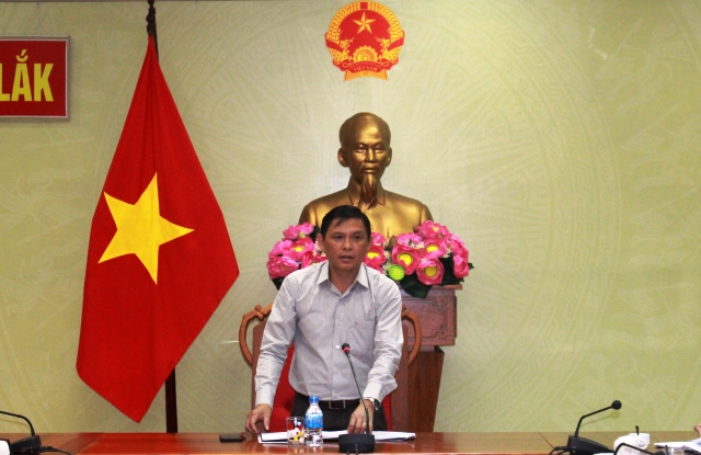 Ông Nguyễn Tuấn Hà, Phó Chủ tịch UBND tỉnh, Trưởng Ban Chỉ đạo phát triển du lịch tỉnh phát biểu tại cuộc họp