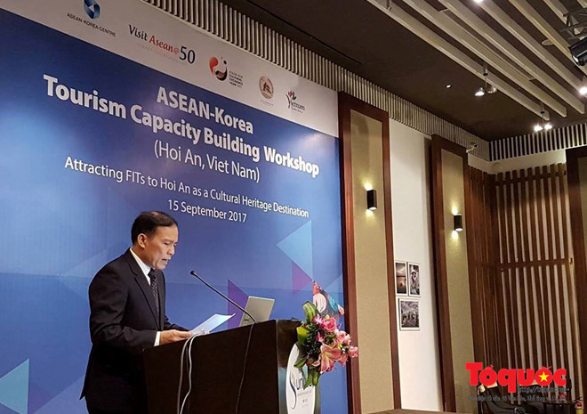 Phó Tổng cục trưởng Tổng cục Du lịch Ngô Hoài Chung phát biểu tại Hội thảo. 
