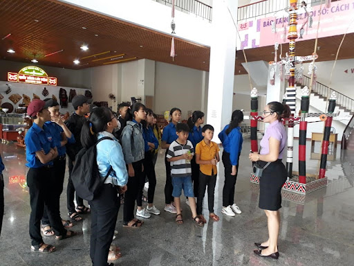 Học ngoại khóa tại Bảo tàng Đắk Lắk