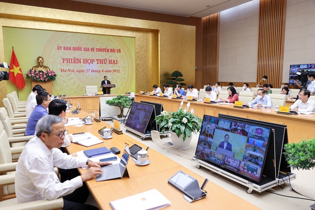 Thủ tướng Phạm Minh Chính, Chủ tịch Ủy ban Quốc gia về chuyển đổi số chủ trì phiên họp lần thứ 2- Ảnh: VGP