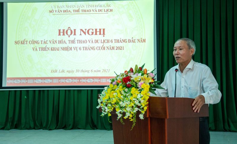 Đồng chí Thái Hồng Hà, Tỉnh ủy viên, Bí Thư Đảng ủy, Giám đốc Sở VHTTDL phát biểu chỉ đạo Hội nghị