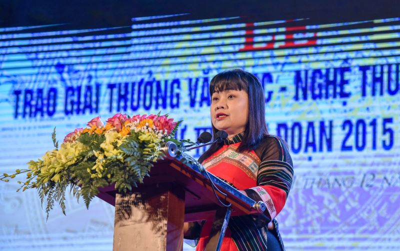 Phó Chủ tịch UBND tỉnh, Chủ tịch Hội đồng Giải thưởng VHNT Chư Yang Sin lần thứ 3, giai đoạn 2015 - 2020 phát biểu tổng kết giải