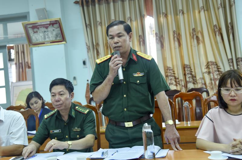 Đại diện Bộ Chỉ huy quân sự tỉnh phát biểu thảo luận tại hội nghị