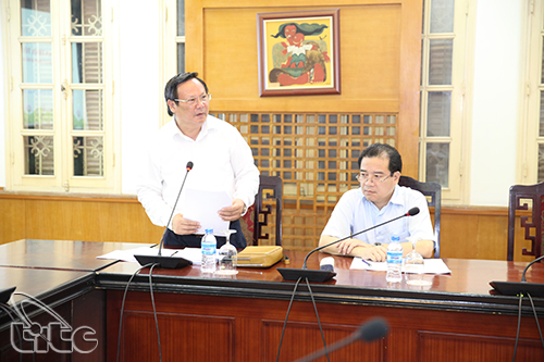 Tổng cục trưởng TCDL Nguyễn Văn Tuấn phát biểu tại phiên họp