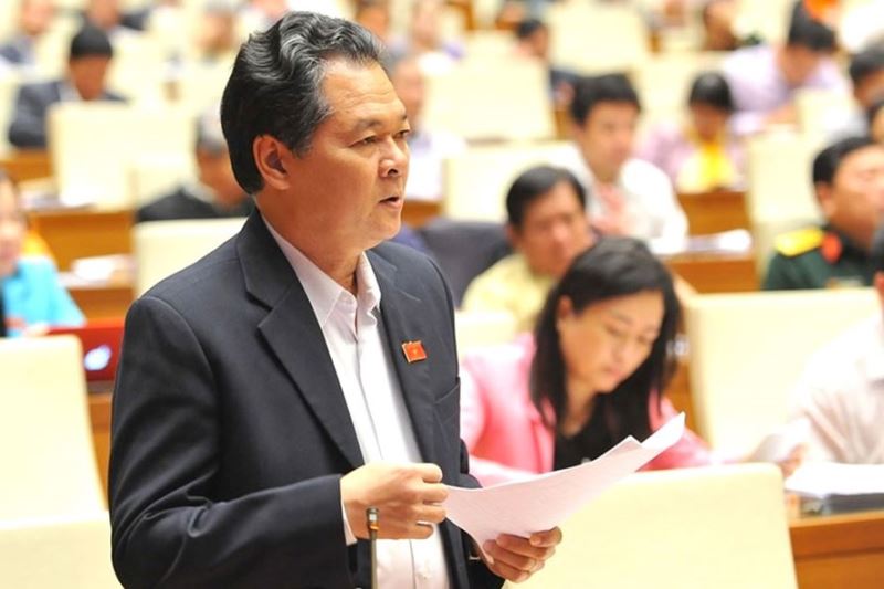 Đại biểu Trương Minh Hoàng đề xuất thay đổi cách tính lương, thời gian nâng hàm để tạo sự bình đẳng giới. Ảnh: QH. 