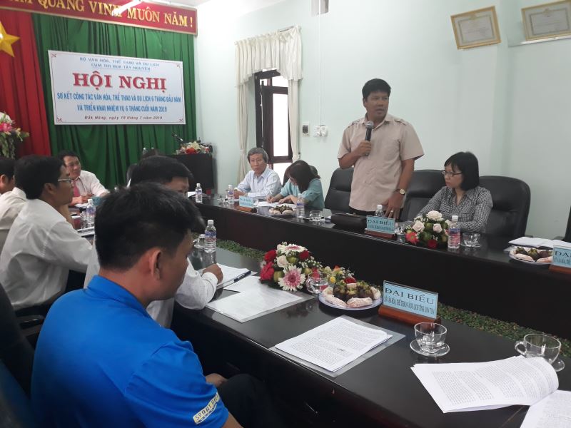 Ông Nguyễn Văn Hà - Phó Giám đốc Sở VHTTDL tỉnh Đắk Lắk phát biểu tại Hội nghị