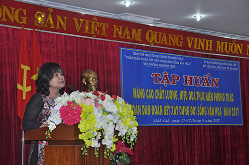 Phó Chủ tịch UBND tỉnh Đắk Lắk H'Yim Kđoh phát biểu tại lễ khai mạc lớp tập huấn