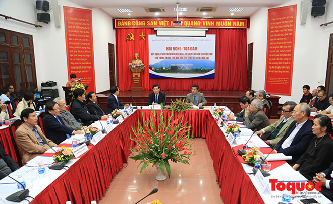 Hội nghị Tọa đàm “Xây dựng và phát triển Làng Văn hóa - Du lịch các dân tộc Việt Nam trong thời kỳ mới”.