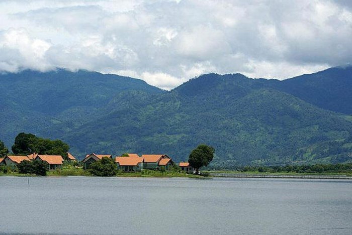 Một thoáng hồ Lắk