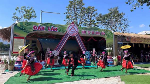 Đắk Lắk tham gia Ngày hội Văn hóa dân tộc Mông toàn quốc lần thứ IV tại Điện Biên 