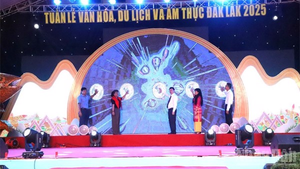 Khai mạc Tuần lễ văn hóa, du lịch và ẩm thực Đắk Lắk 2025