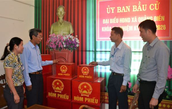 Tăng cường giám sát, kiểm tra tiến độ triển khai công tác bầu cử